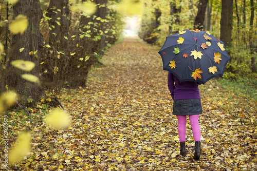 Nadine im Herbstwald photo