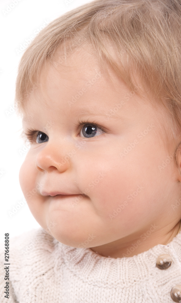 gros plan d'un enfant de un an