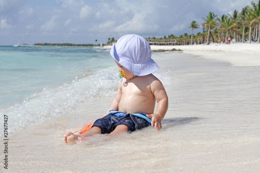 Fototapeta premium Baby, Beach and Ocean