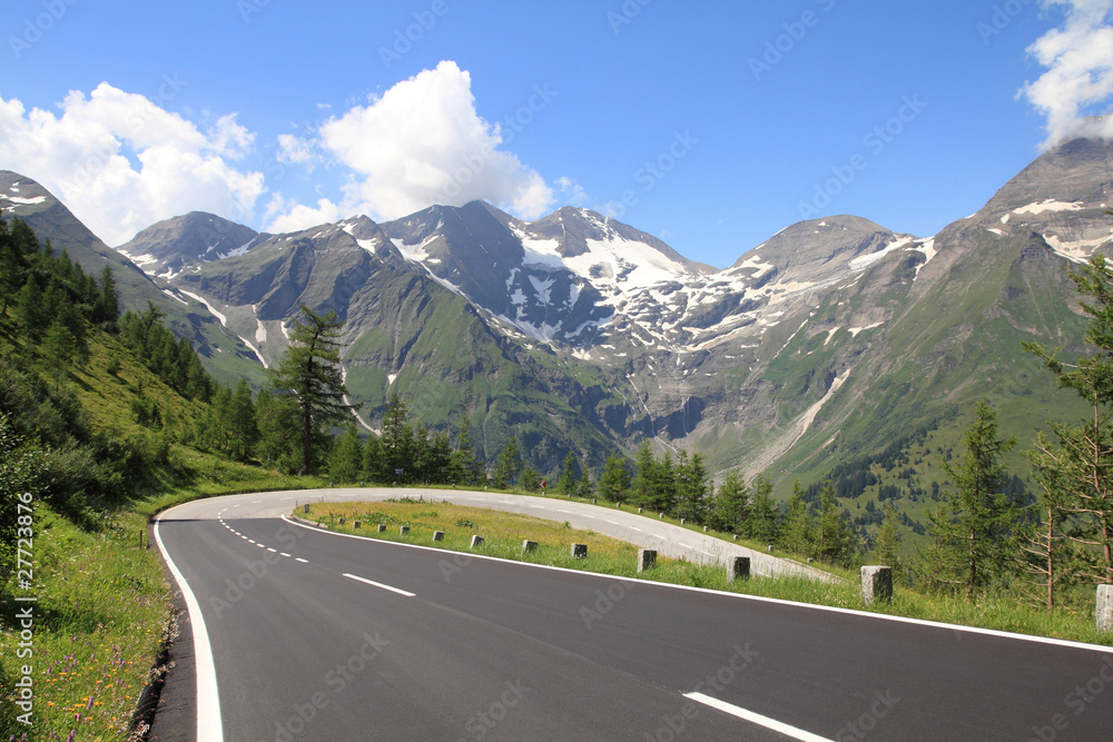 Alpine road in Austrian Alps - famous Hochalpenstrasse