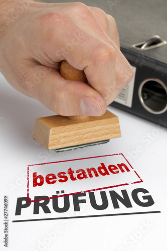 Prüfung bestanden photo