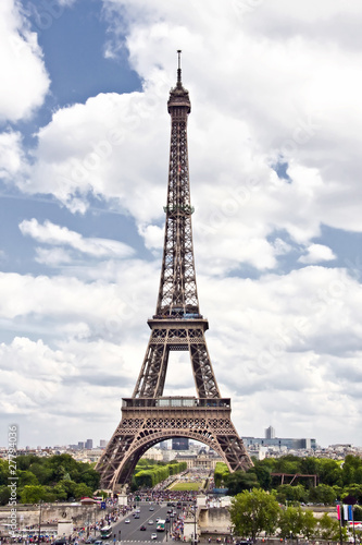 Fototapeta Naklejka Na Ścianę i Meble -  Eiffel tower in Paris 