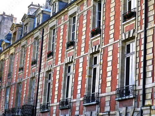 Paris and the beautiful buildings of the Places des Vosges