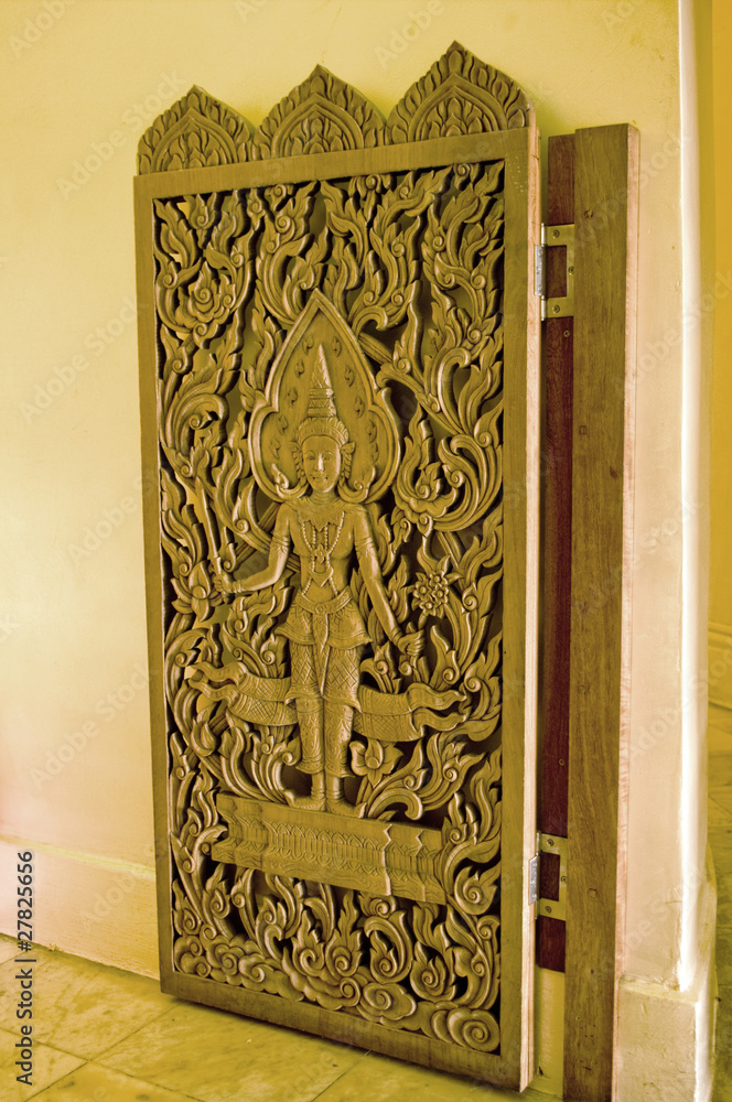 temple door decoration