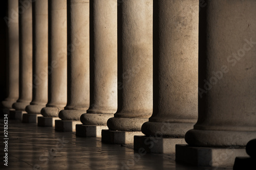 Canvas-taulu colonnade