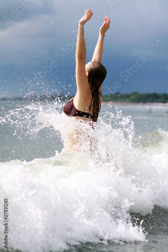 On a wave crest © Andrey_Arkusha