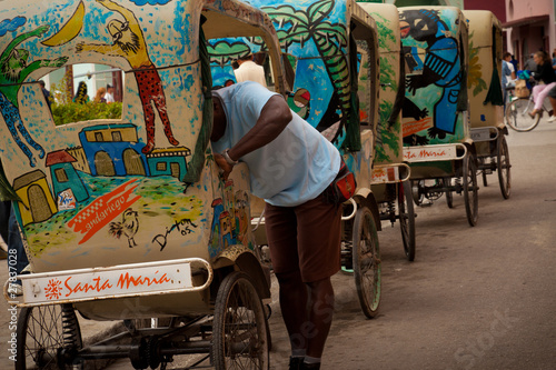 Pousse pousse à Cuba