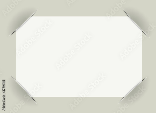Papier in Schlitze gsteckt