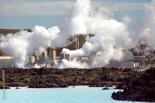 industria geotermica in Islanda photo