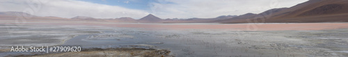 Laguna Colorada. Salar de Uyuni, Bolivia.