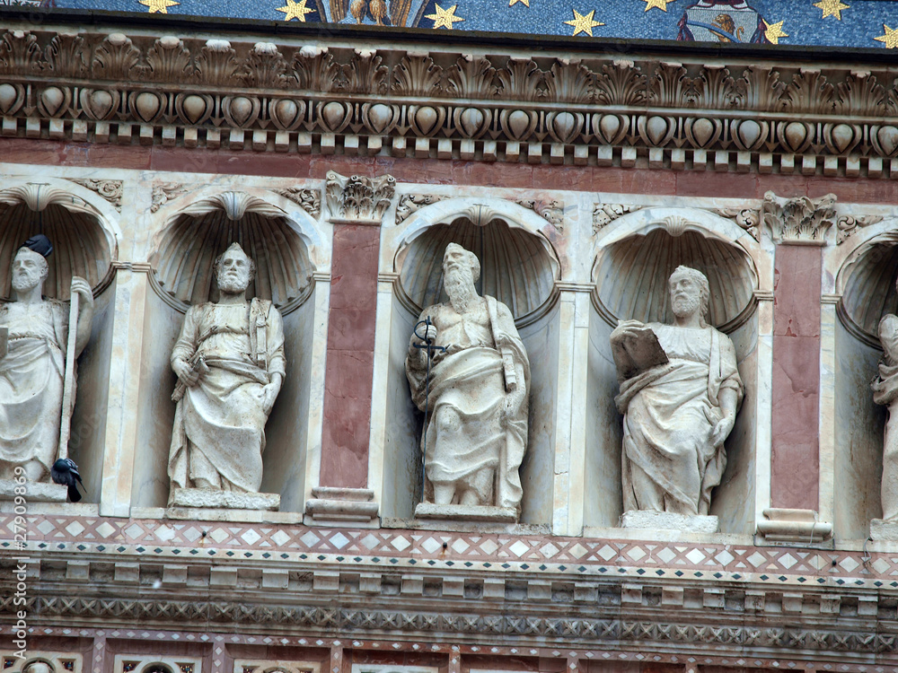 Fototapeta premium Detail of the facade of Orvieto Cathedral. (