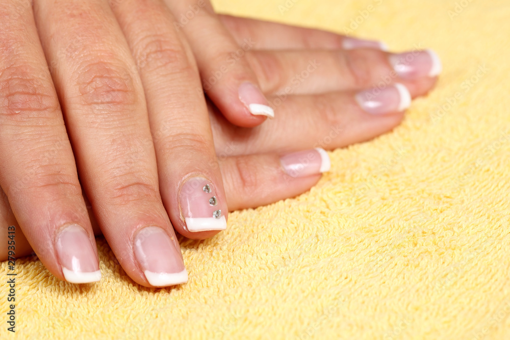 fingernails manicure