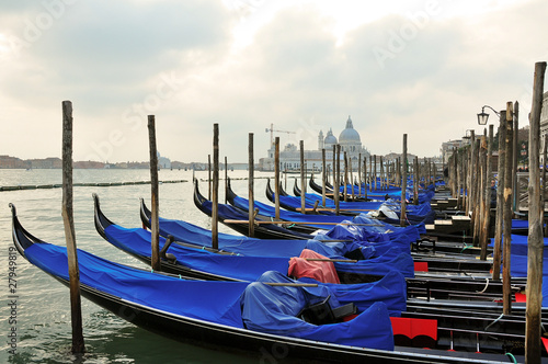 Venice gondola's parking © kentodessa