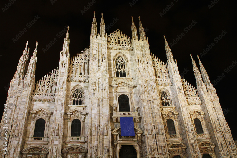 Fototapeta premium Duomo di Milano, notturna