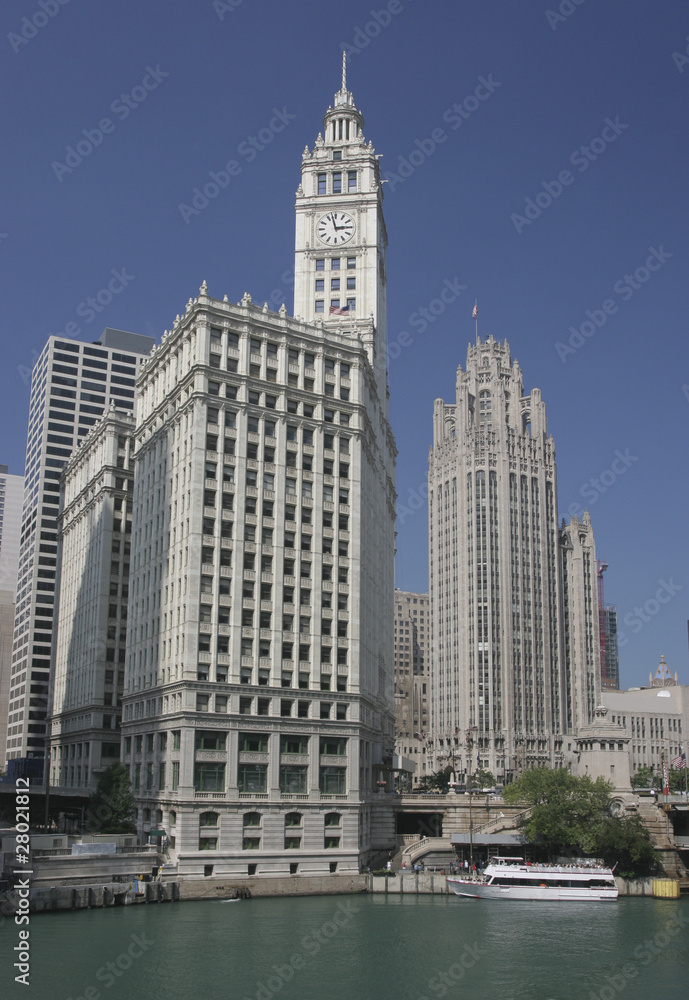 Chicago River and Wrigley Building, Illinois, USA