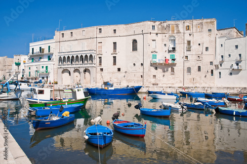 Fotografie Monopoli tourist port. Apulia.
