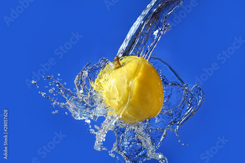 Apple water splash