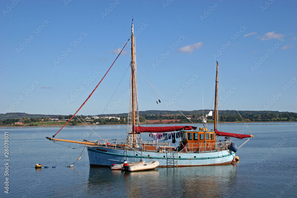 boat on River Exe