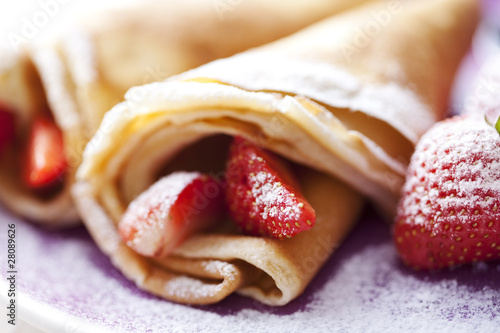 Quadro em tela crepes with strawberries