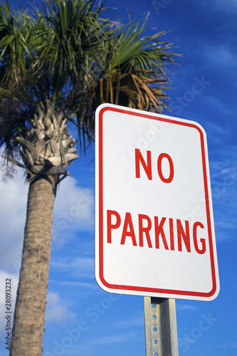 No parking under the palm