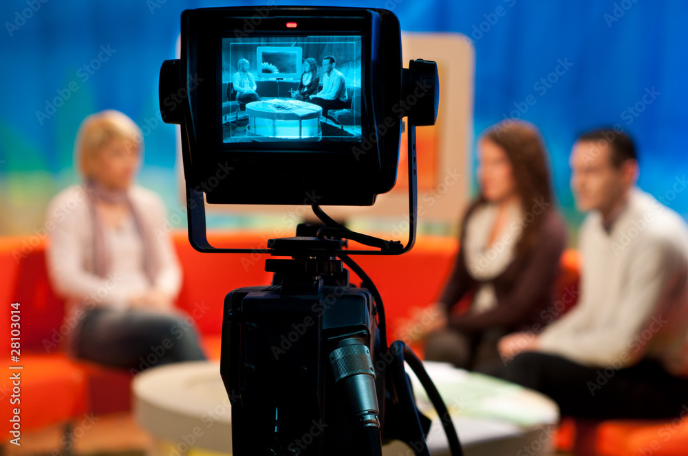 TV studio - Video camera viewfinder - obrazy, fototapety, plakaty 