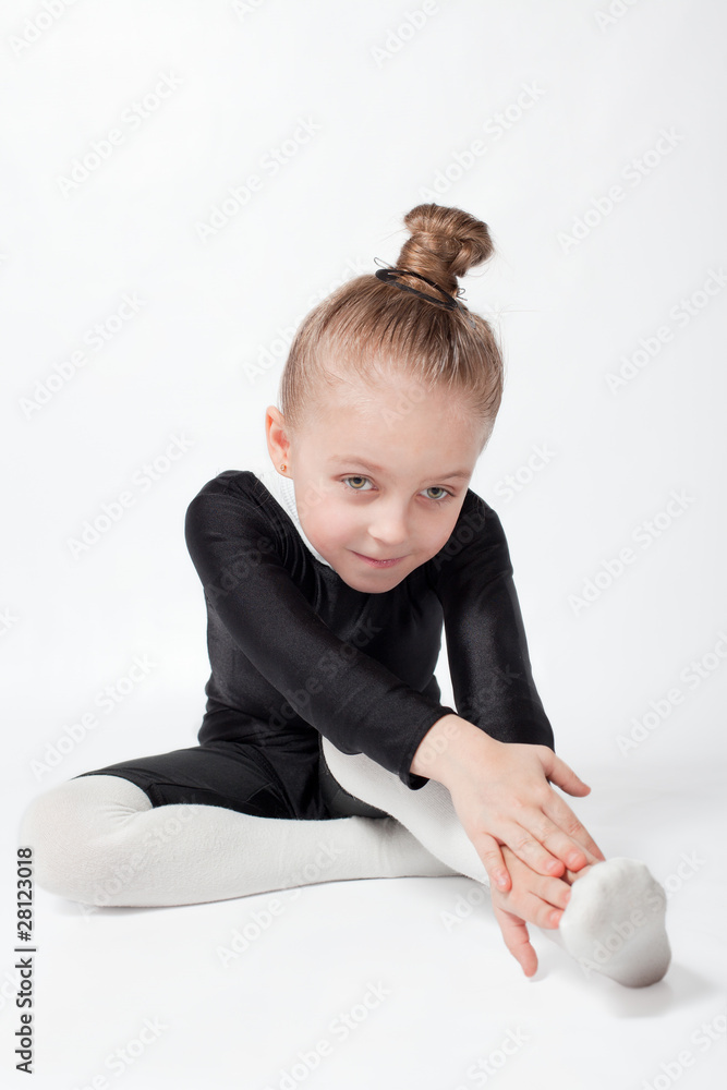 Naklejka premium little gymnast girl