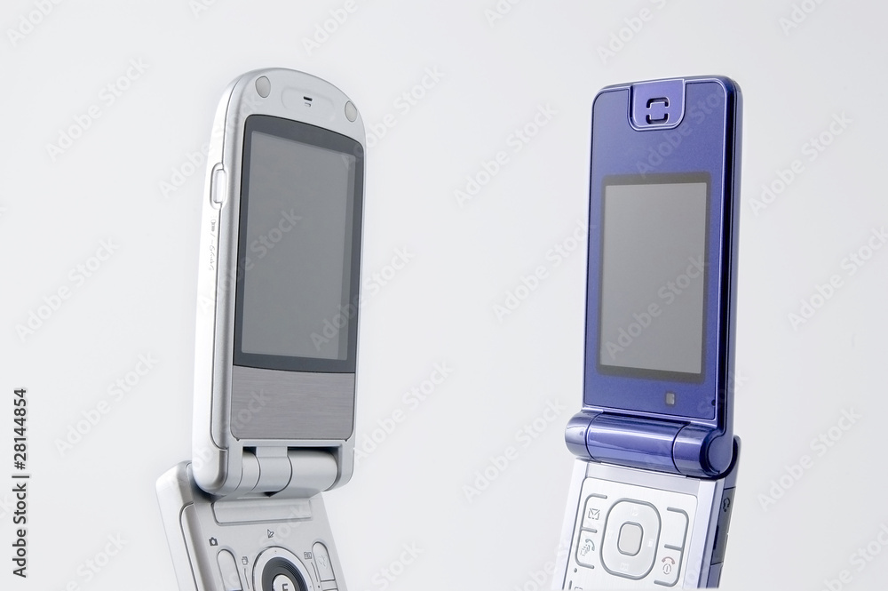 向かい合わせの携帯電話 向かい合わせの携帯電話