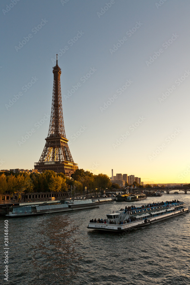 Fototapeta premium Wieża Eiffla