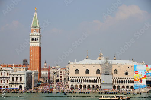 tourist crouds of Venice