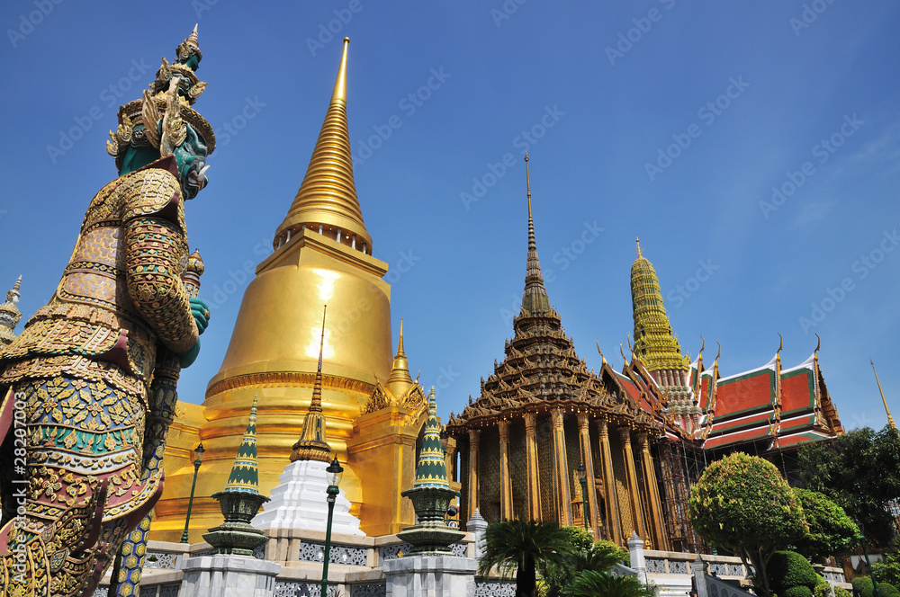 Giant stand guard in wat phra keaw, Bangkok Thailand