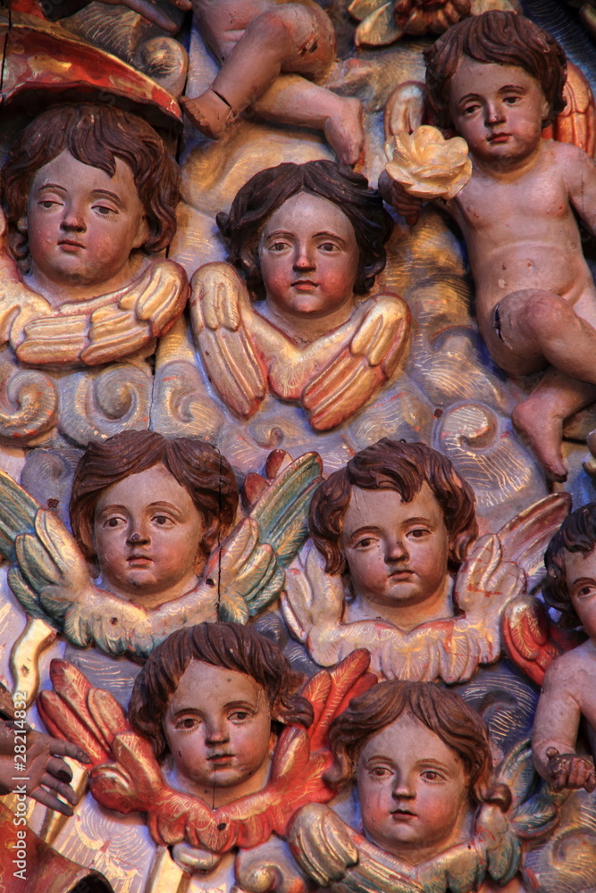 Detalle de un retablo religioso Detalle de un retablo religioso