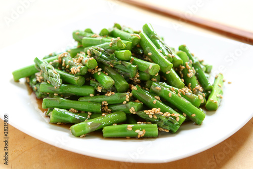 Sesame Asparagus Salad