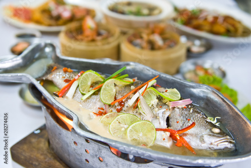 Steamed snapper fish with lemon