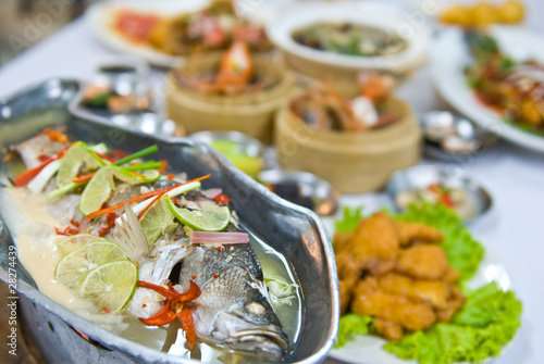 Steamed snapper fish with lemon