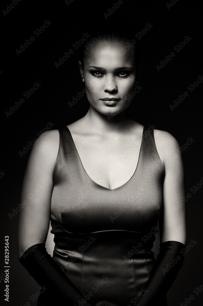 Old fashioned Hollywood style portrait of adorable diva Old fashioned Hollywood style portrait of adorable diva