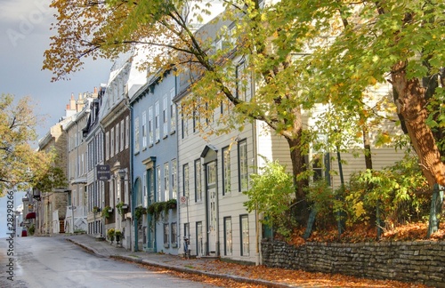 Wallpaper Mural rue de quebec Torontodigital.ca