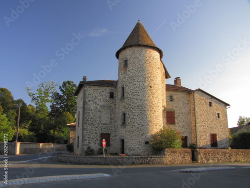 Village de Pluviers ; Charente, Limousin, Périgord