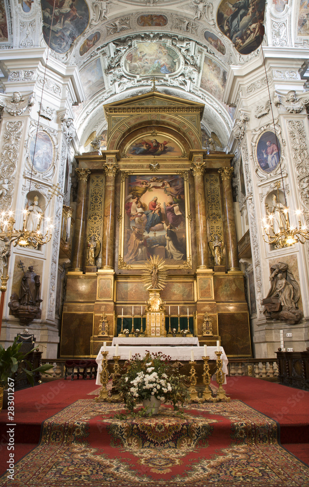 Vienna - altar from Dominicans church