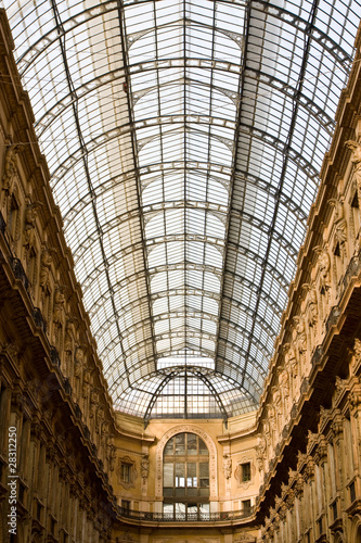 Vittorio Emanuele gallery in Milan