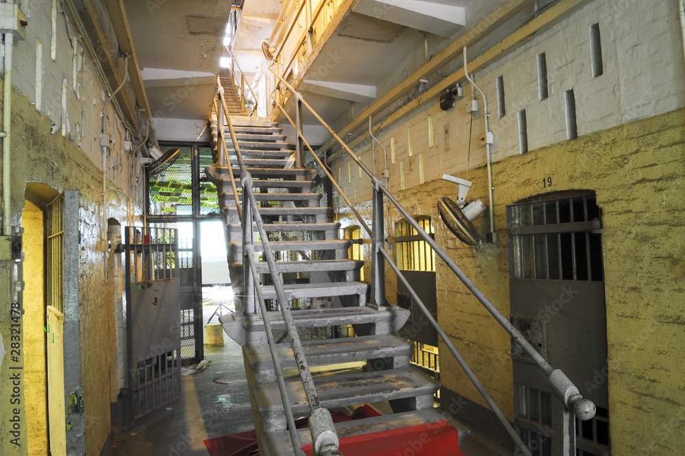 Obraz premium Interior Corridor and Central Staircase of Victoria Prison B Hall