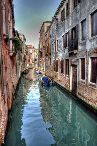 Venice Canal, Italy. © Carson Liu