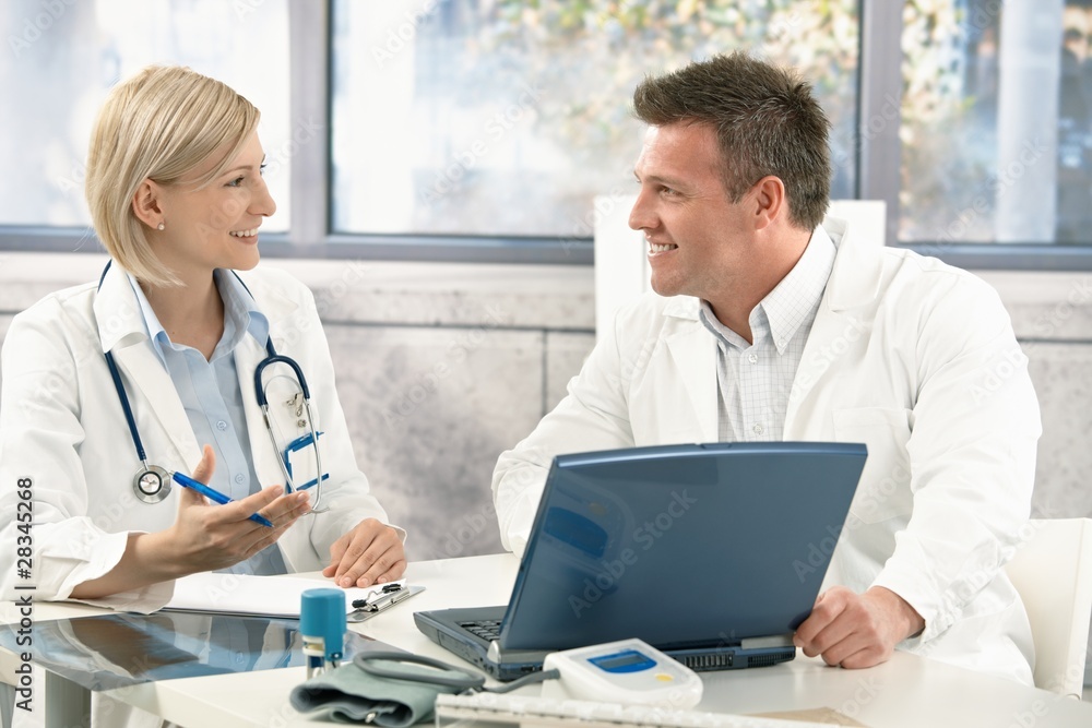 Fototapeta premium Two medical doctors consulting