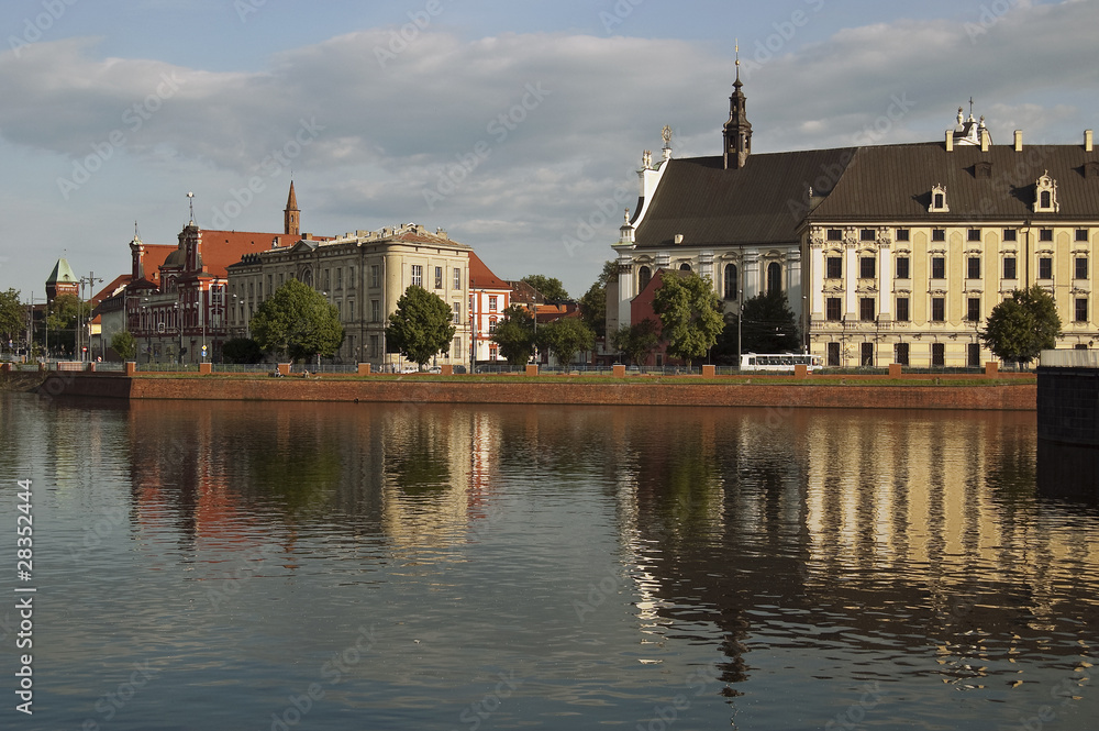 Obraz premium Zabytkowa architektura miasta