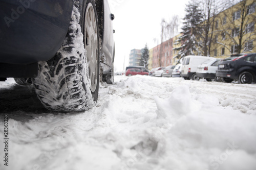 Tyre in snow © Tomas Skopal
