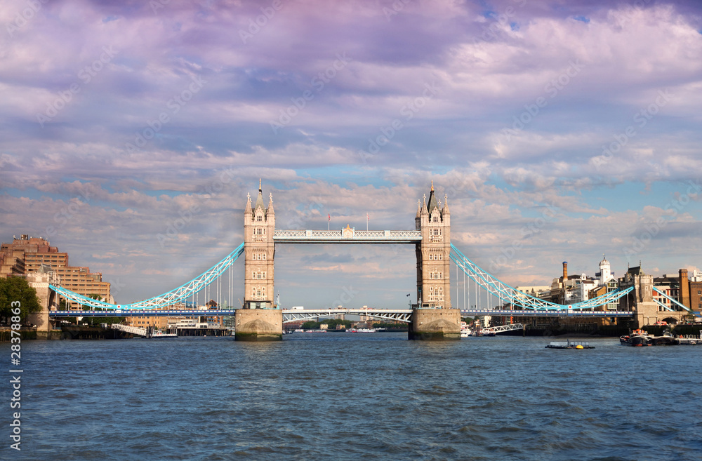 Obraz premium Tower Bridge in London.