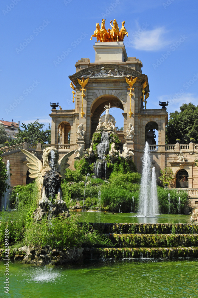 Fototapeta premium Fountain of Parc de la Ciutadella, in Barcelona, Spain