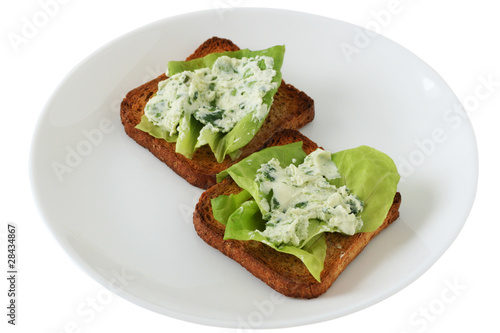 Toasts with cream cheese and spinach
