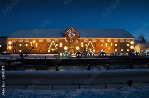 Tönninger Packhaus als Adventskalender