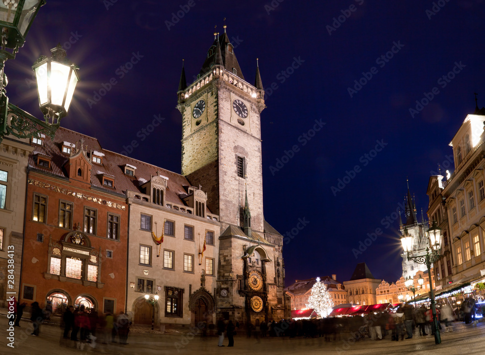 Pre-Christmas bustle. Old Town Square in Prague.