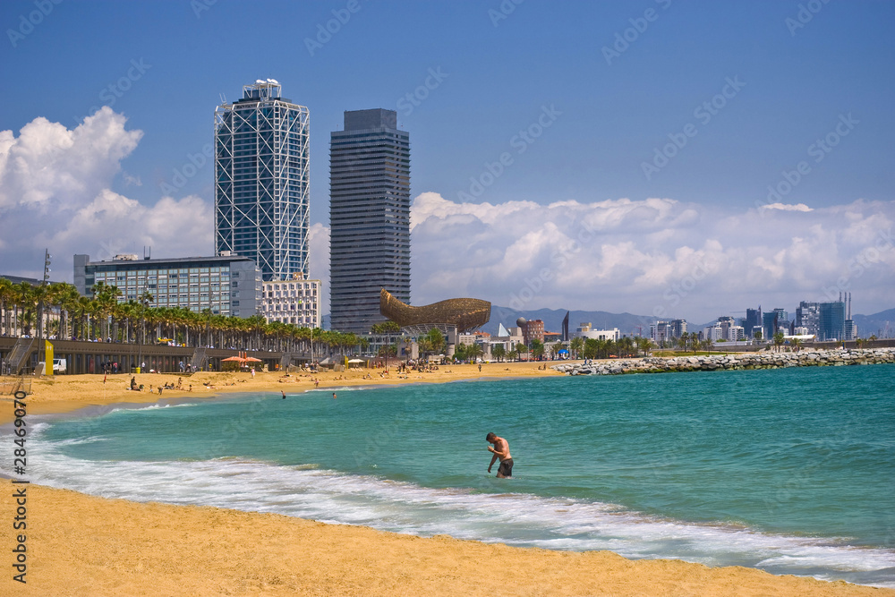Fototapeta premium Barcelona - Barceloneta beach and skyscrapers